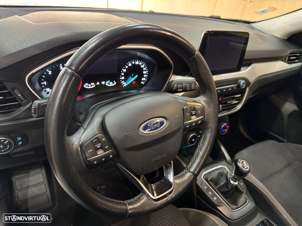 Ford Focus SW 1.5 TDCi EcoBlue ST-Line - 21