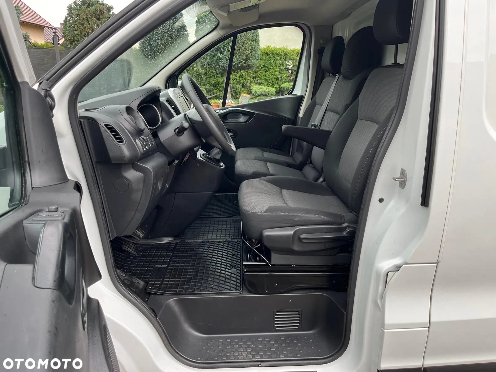 Renault Trafic - 6