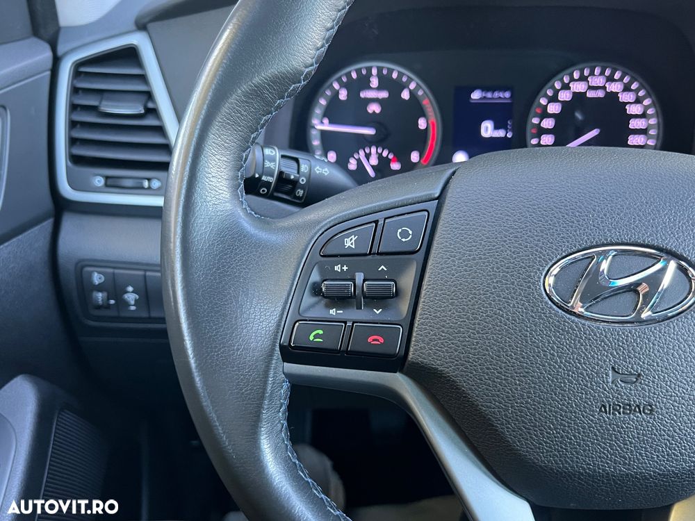 Hyundai Tucson blue 1.7 CRDi 2WD Trend - 18