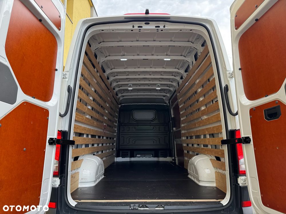 Volkswagen CRAFTER MAX MAXI  L4H2 - 3