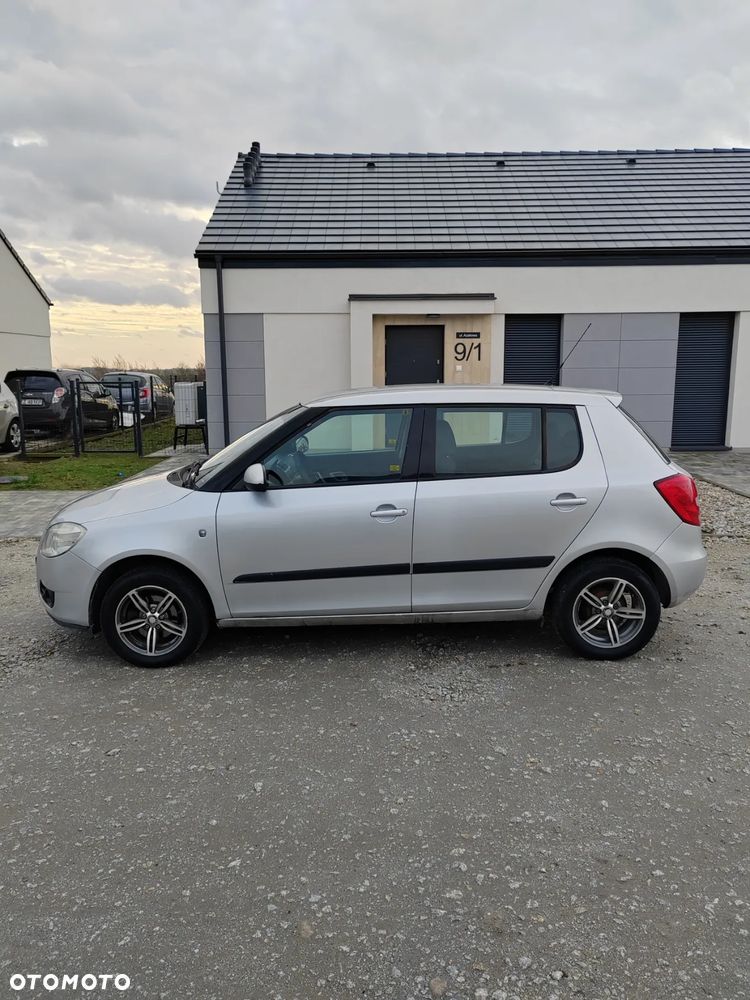 Skoda Fabia 1.2 HTP Ambiente - 1