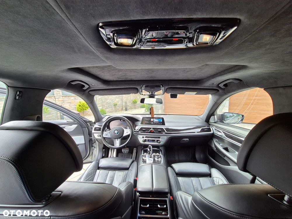 BMW Seria 7 750i xDrive sport - 10
