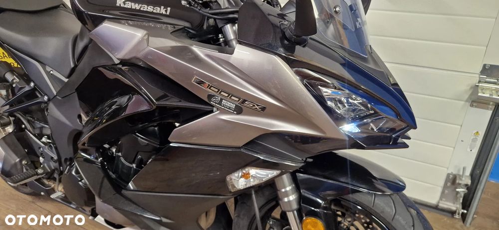 Kawasaki Ninja 1000 SX - 9