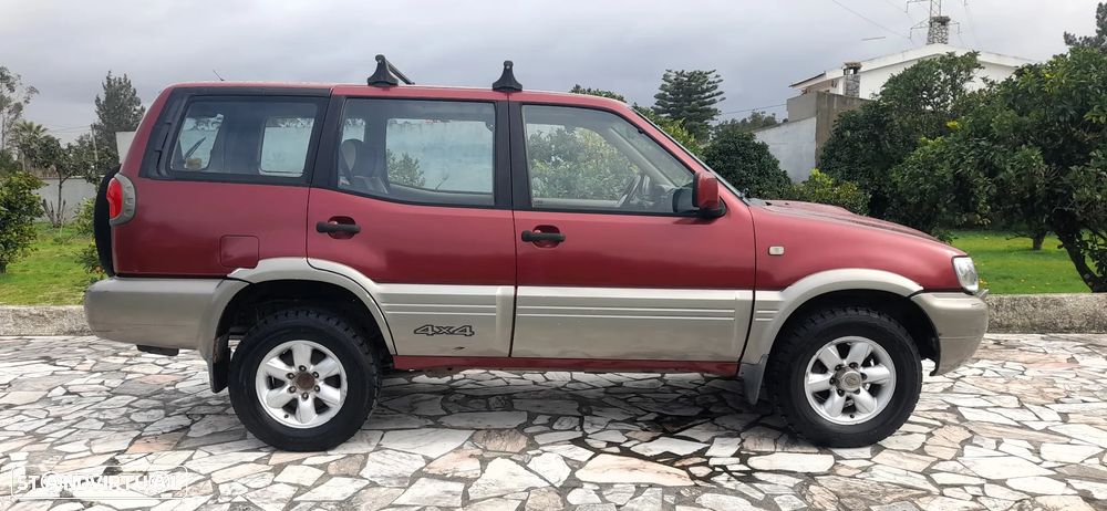 Nissan Terrano II 2.7 TDi Luxury - 9