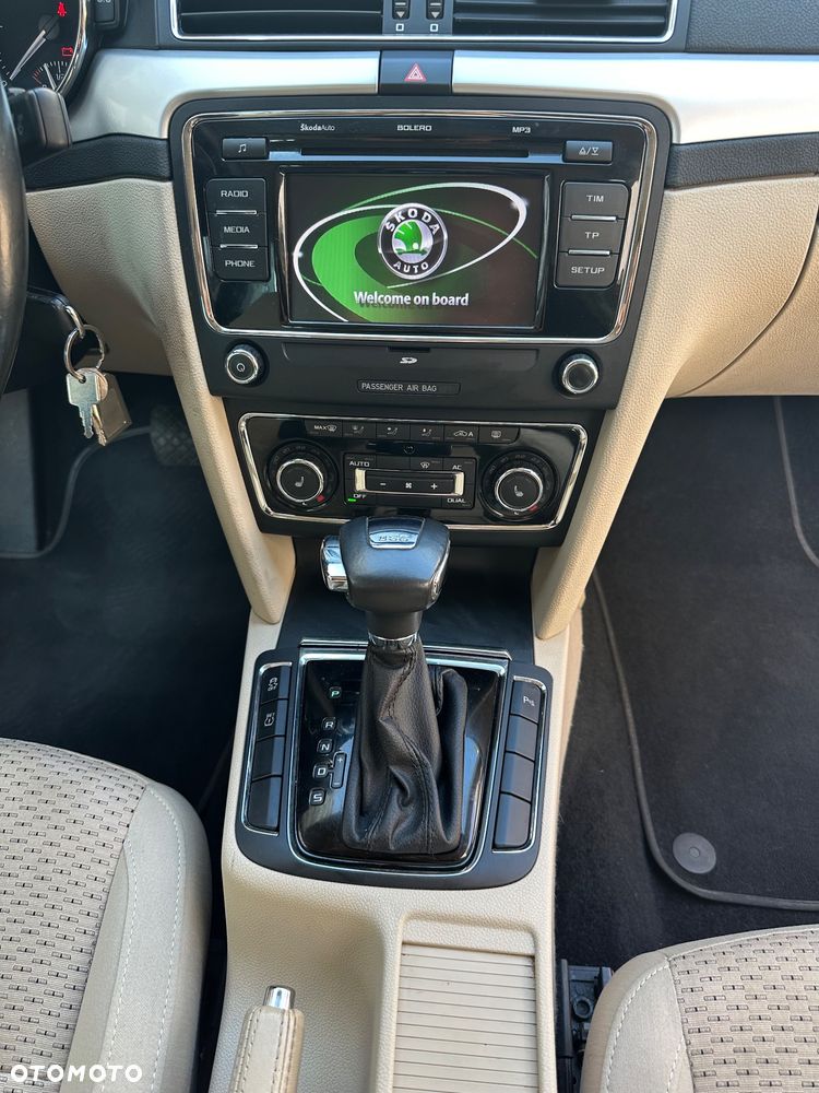 Skoda Superb 1.8 TSI Elegance DSG - 29