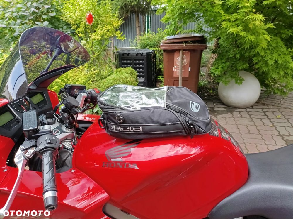 Honda VFR - 15