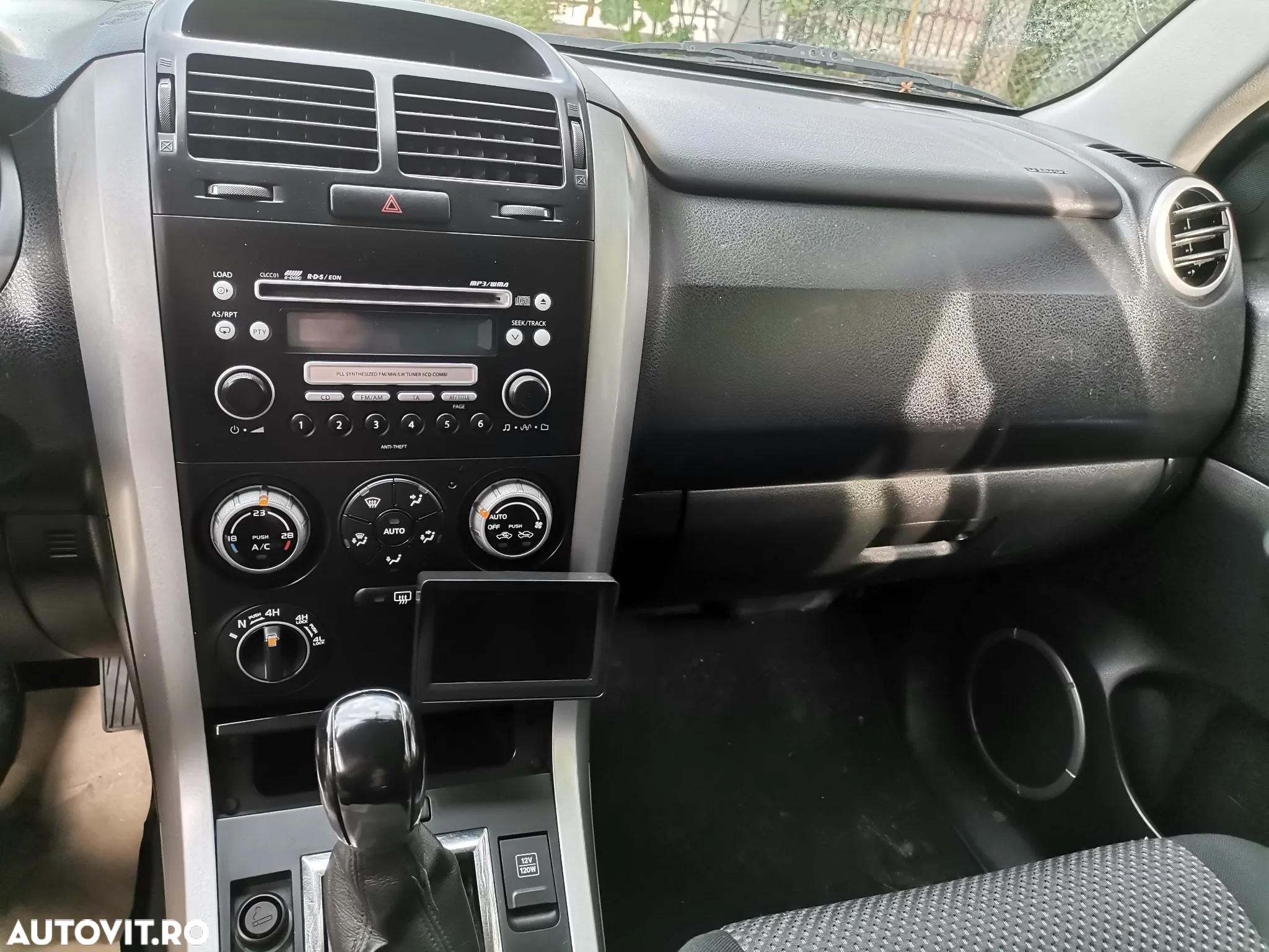 Suzuki Grand Vitara 1.9 DDiS Comfort - 3