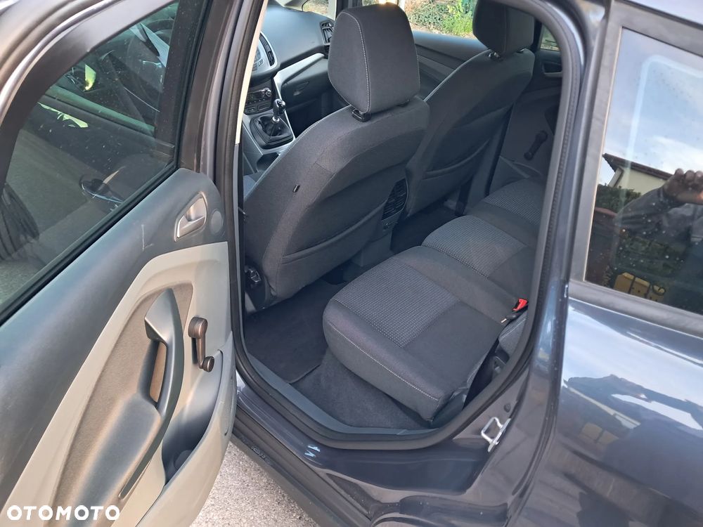 Ford C-MAX - 19