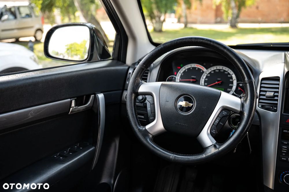 Chevrolet Captiva 2.0 d LT high - 26