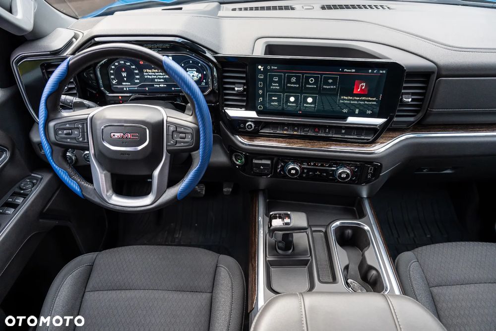 GMC Sierra - 28
