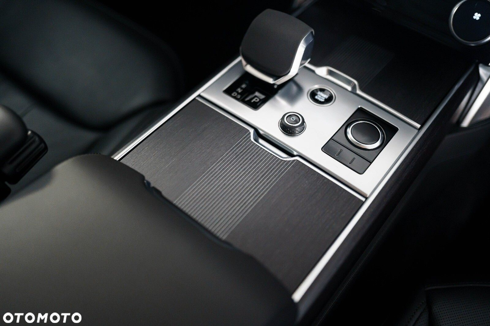 Land Rover Range Rover - 21