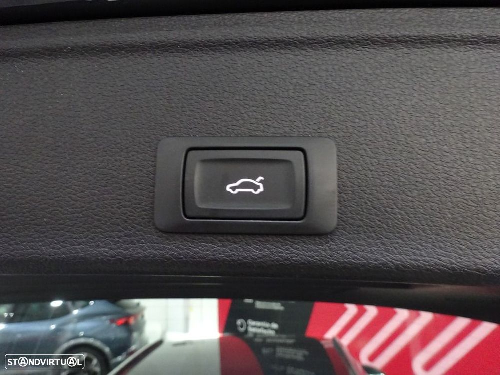 Audi A4 Avant 35 TDI S tronic - 33