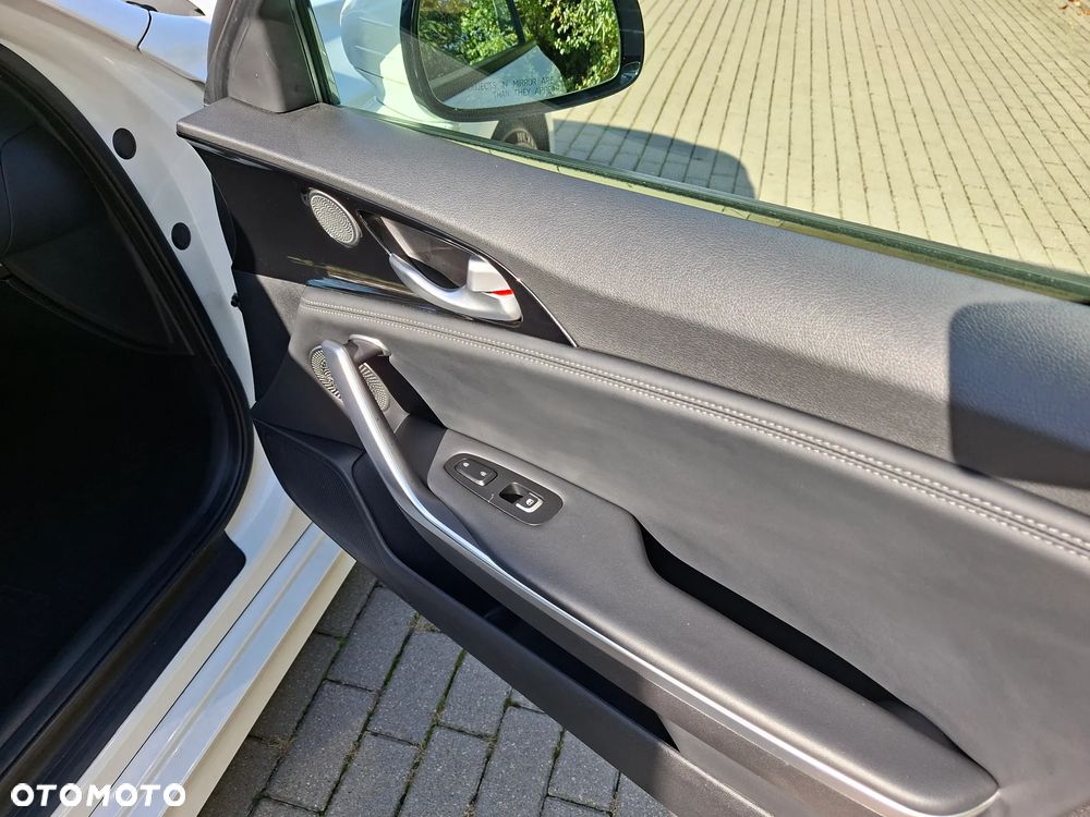 Kia Stinger 2.0 T-GDI L - 23
