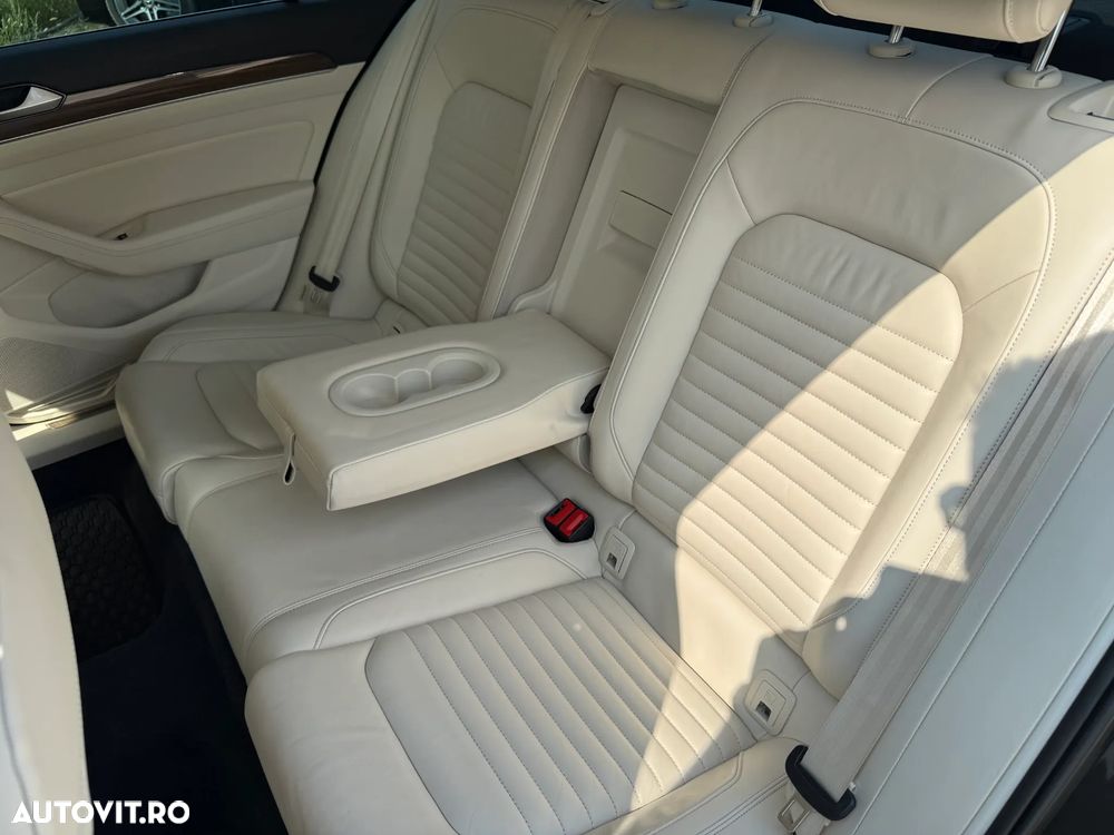 Volkswagen Passat 2.0 TDI DSG Highline - 4