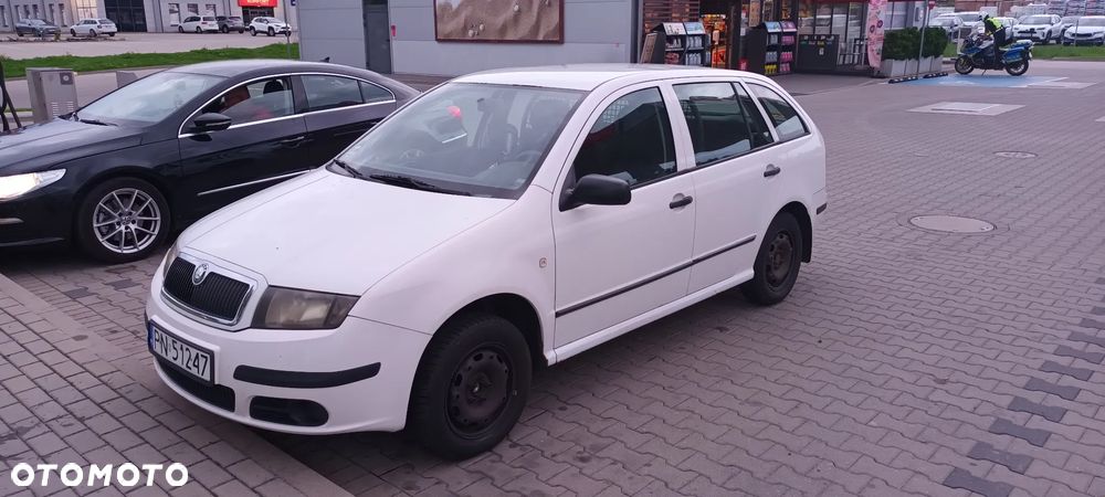 Skoda Fabia - 3