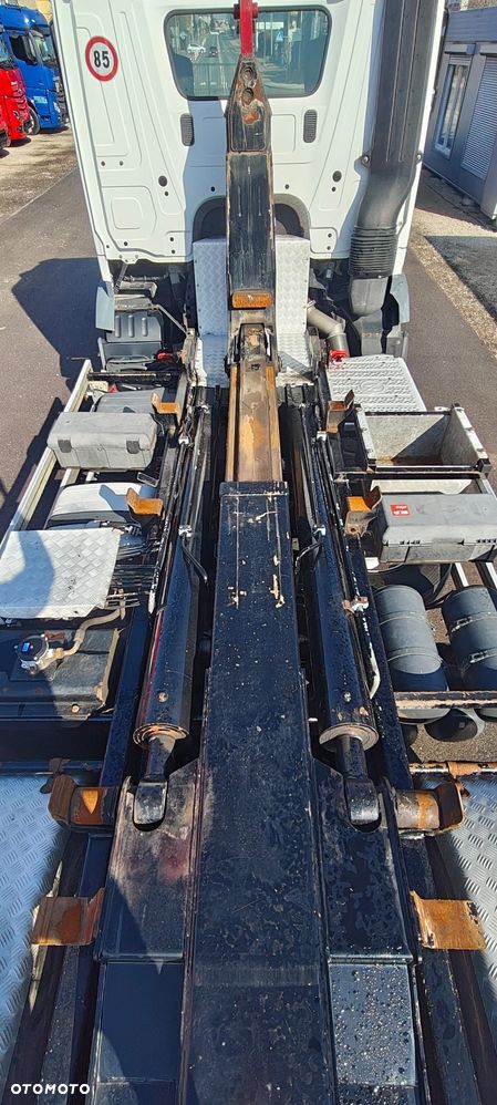 Mercedes-Benz AROCS 2545. 6x4 HAKOWIEC 20 ton - 18