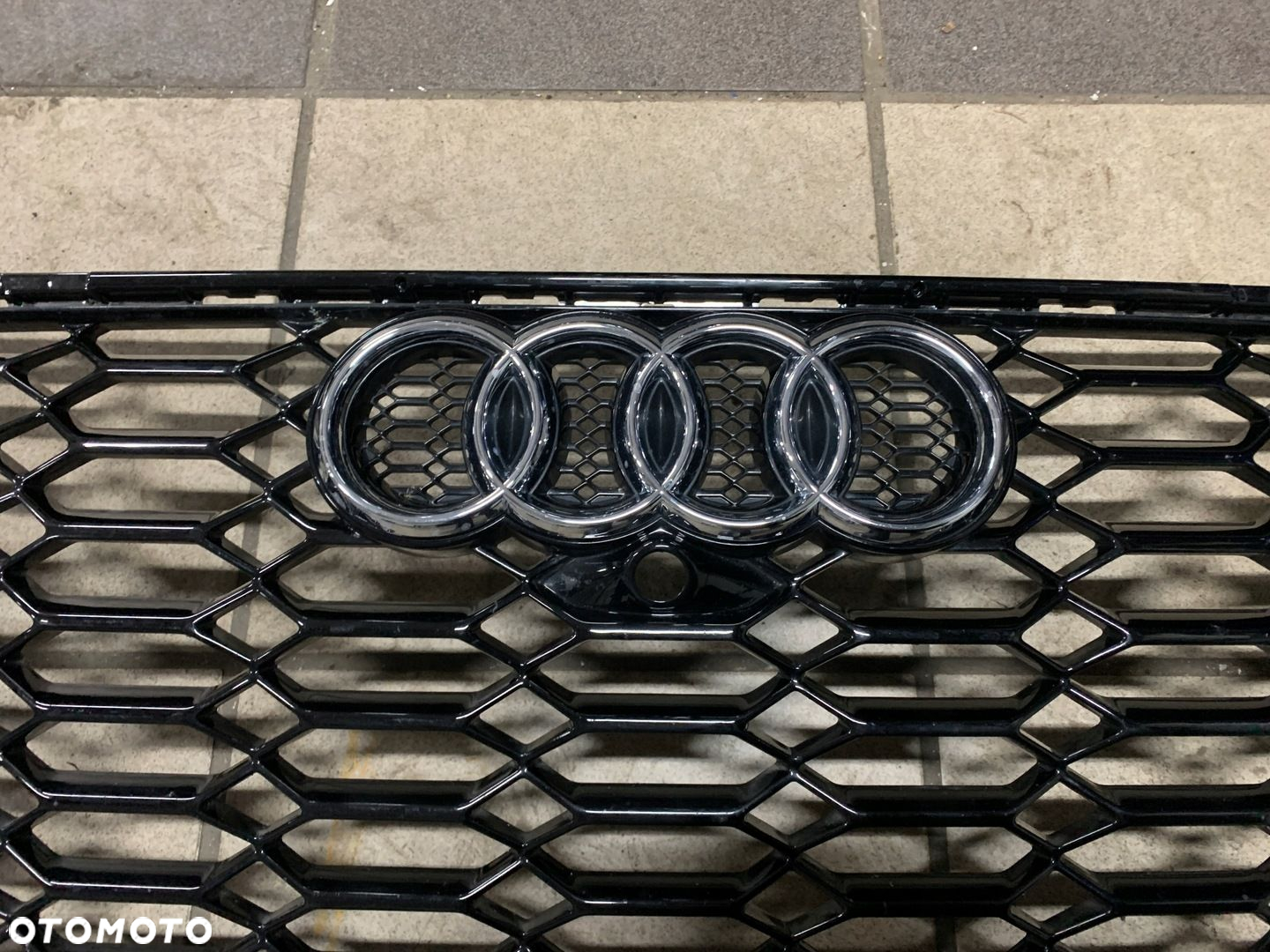 Grill atrapa chłodnicy AUDI RS4 B9 lift kamera 360 - 4