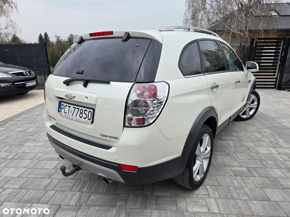 Chevrolet Captiva 2.2 D LTZ - 10