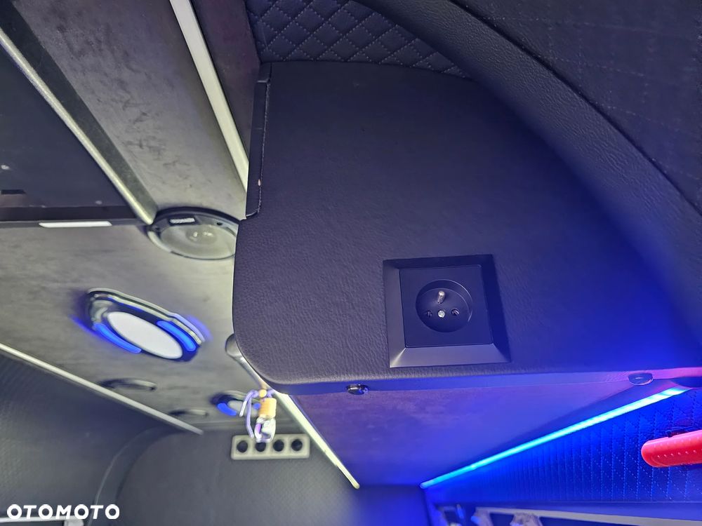 Mercedes-Benz Sprinter Long BASE 9G-Tronic 907.255 - 32