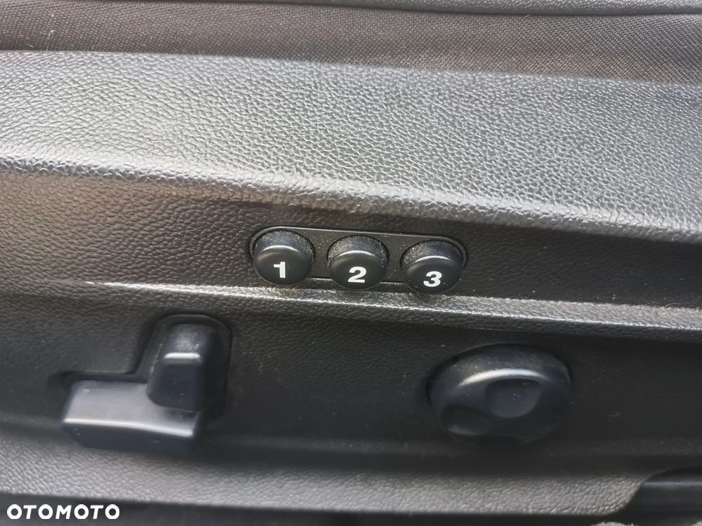 Alfa Romeo Giulia 2.0 Turbo 16V AT8 Veloce Ti - 14