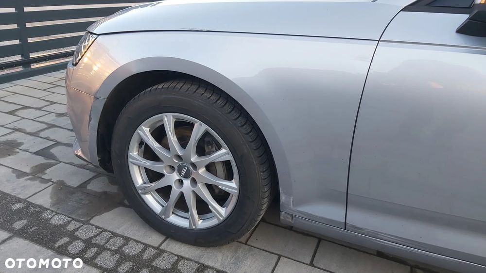 Audi A4 Avant 2.0 TDI Quattro Design S tronic - 22