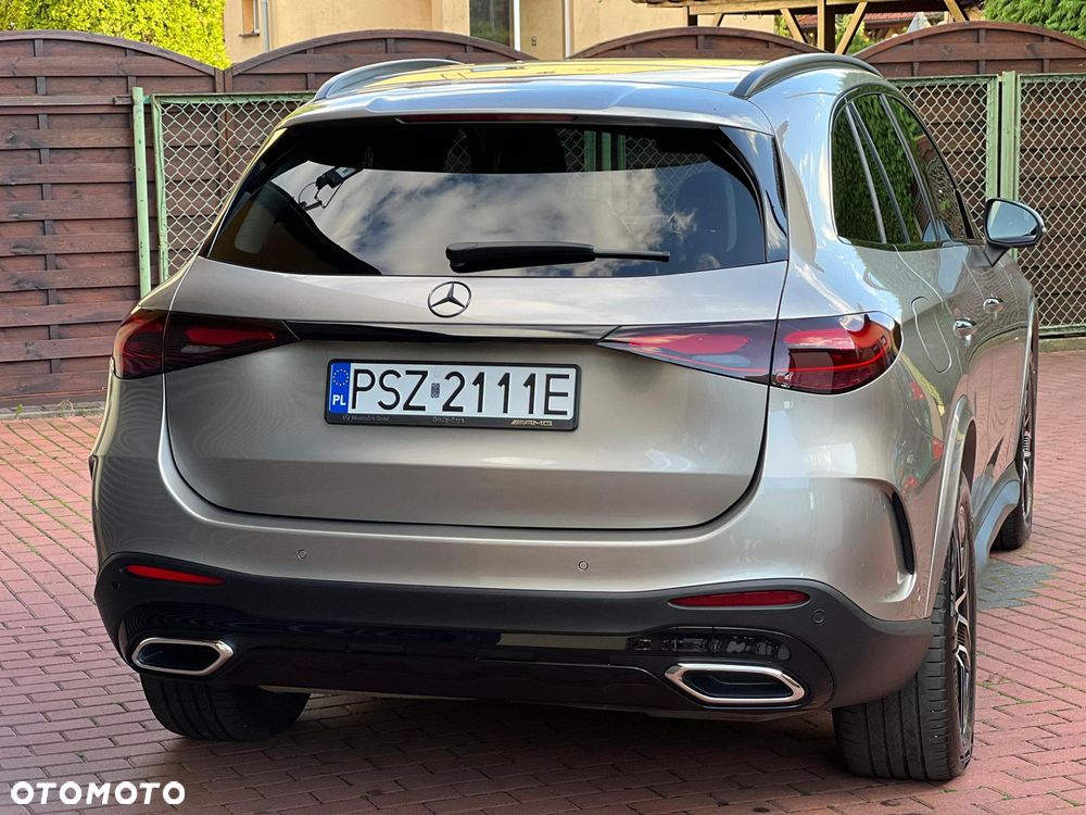 Mercedes-Benz GLC 300 de 4-Matic AMG Line - 4