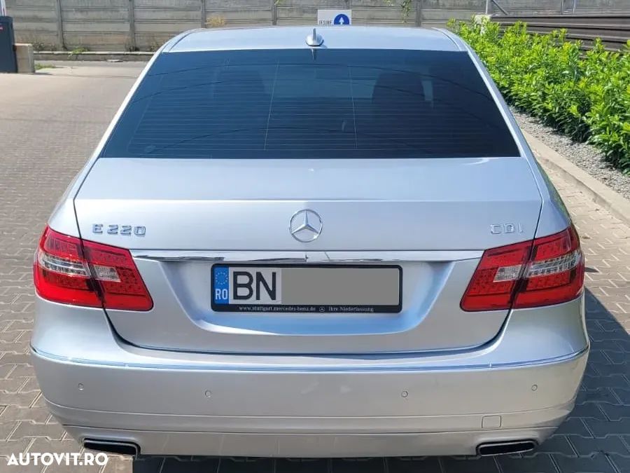 Mercedes-Benz E 2009 photo 3