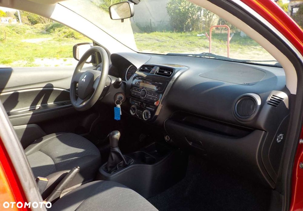 Mitsubishi Space Star - 13