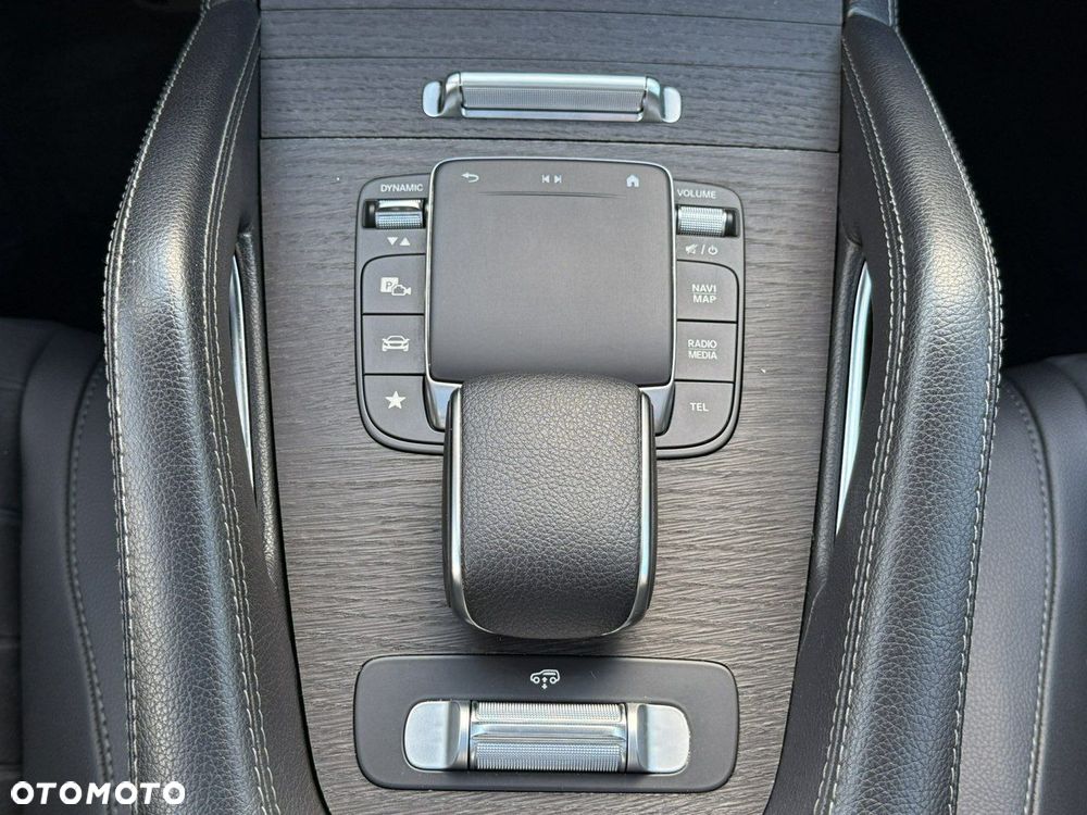 Mercedes-Benz GLE - 26