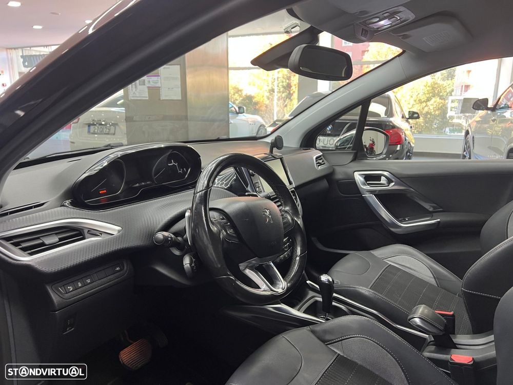 Peugeot 2008 1.6 e-HDi Allure 2-Tronic - 22