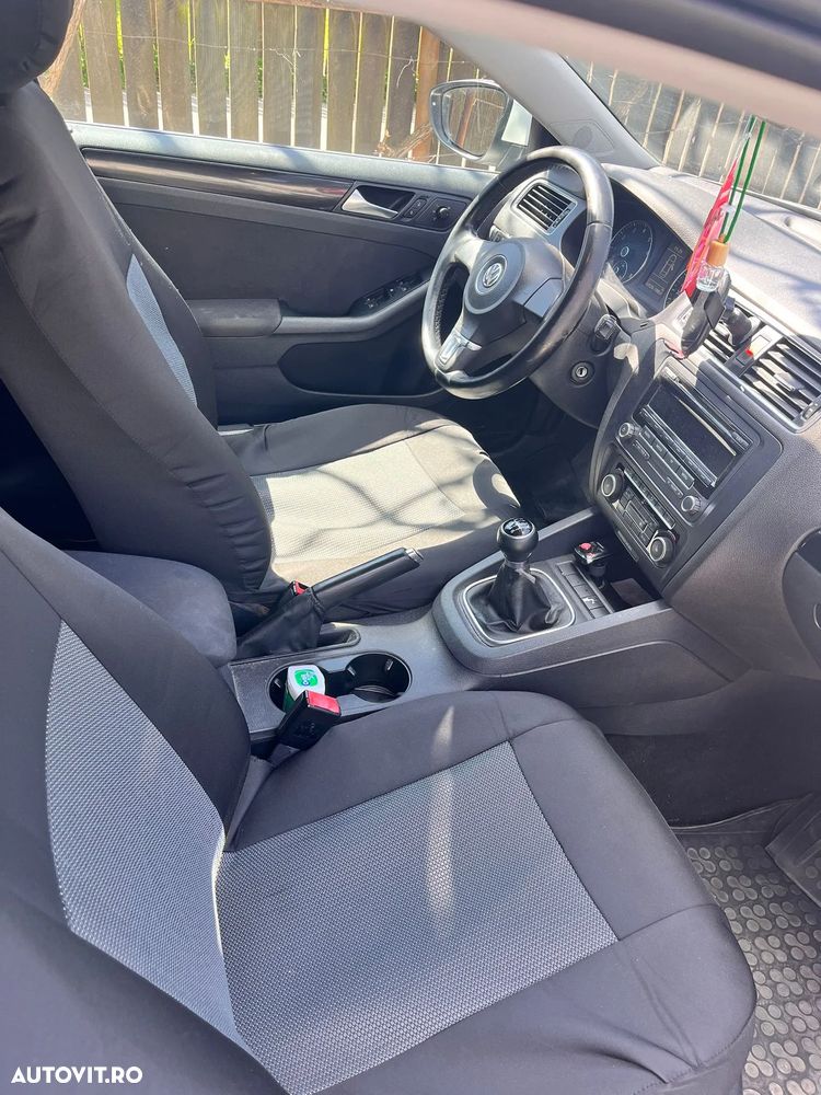 Volkswagen Jetta 1.2 TSI Comfortline - 6