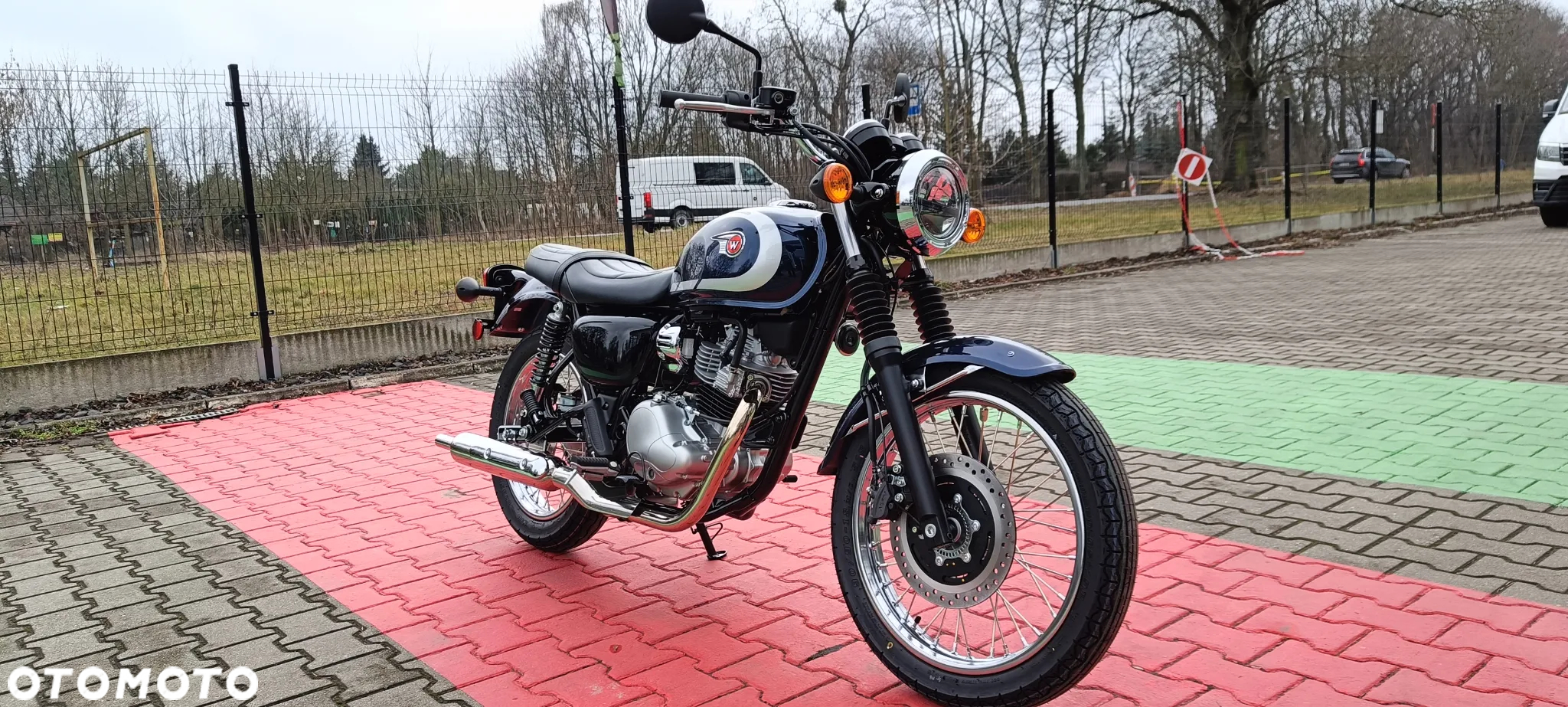 Kawasaki Inny - 8