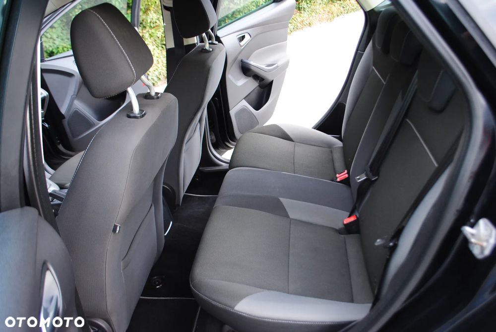 Ford Focus 1.6 TDCi DPF Titanium - 10