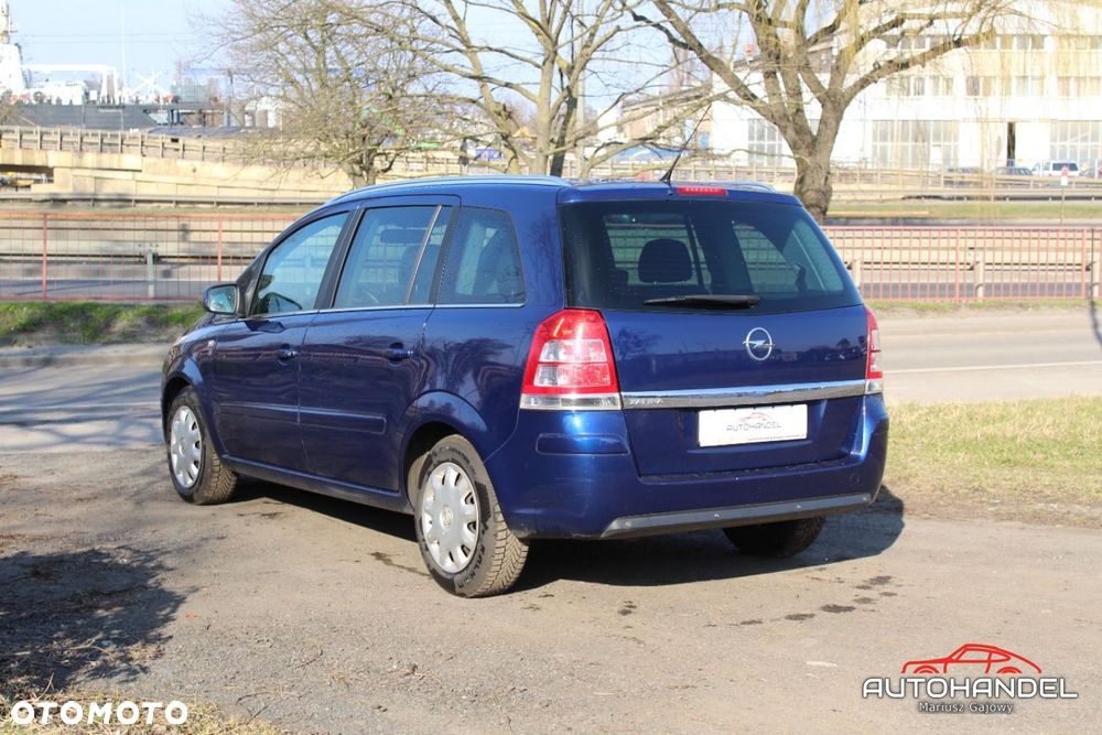 Opel Zafira - 4