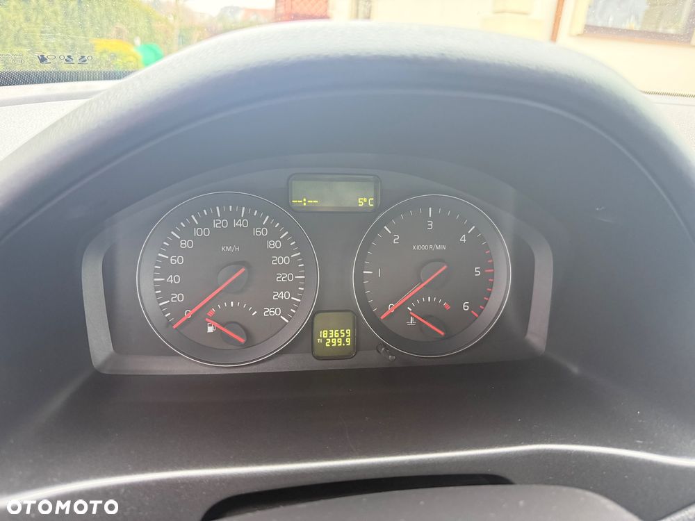 Volvo V50 D3 Momentum - 7