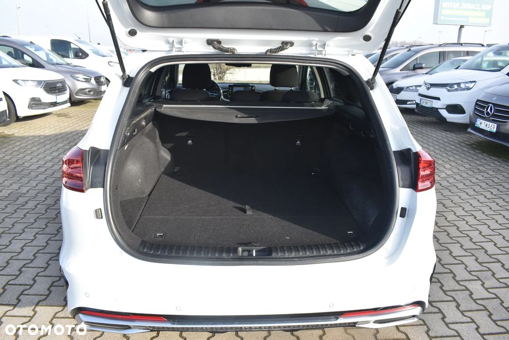 Kia Ceed 1.6 GDI PHEV L DCT - 15