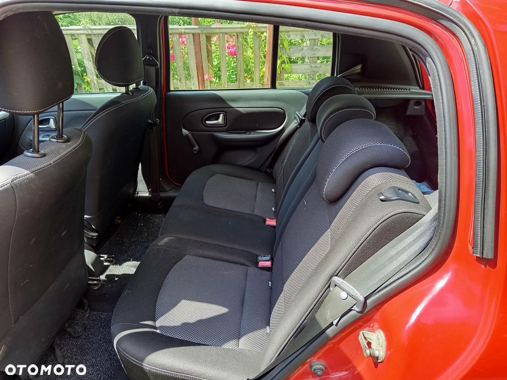 Renault Clio 1.2 16V Authentique Euro5 - 6
