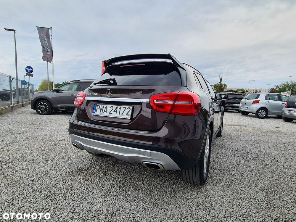 Mercedes-Benz GLA 200 Style - 10