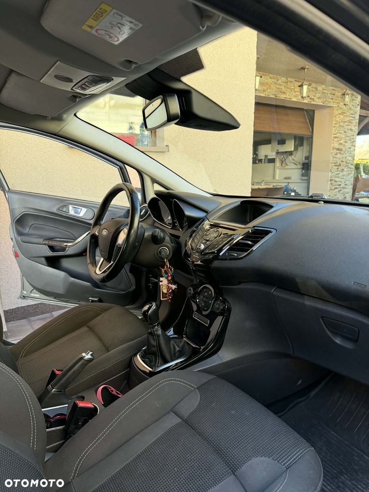 Ford Fiesta 1.5 TDCi Titanium - 14