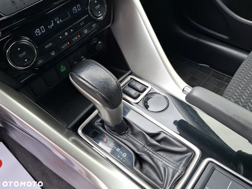 Mitsubishi Eclipse Cross 1.5 T Invite Plus CVT - 14