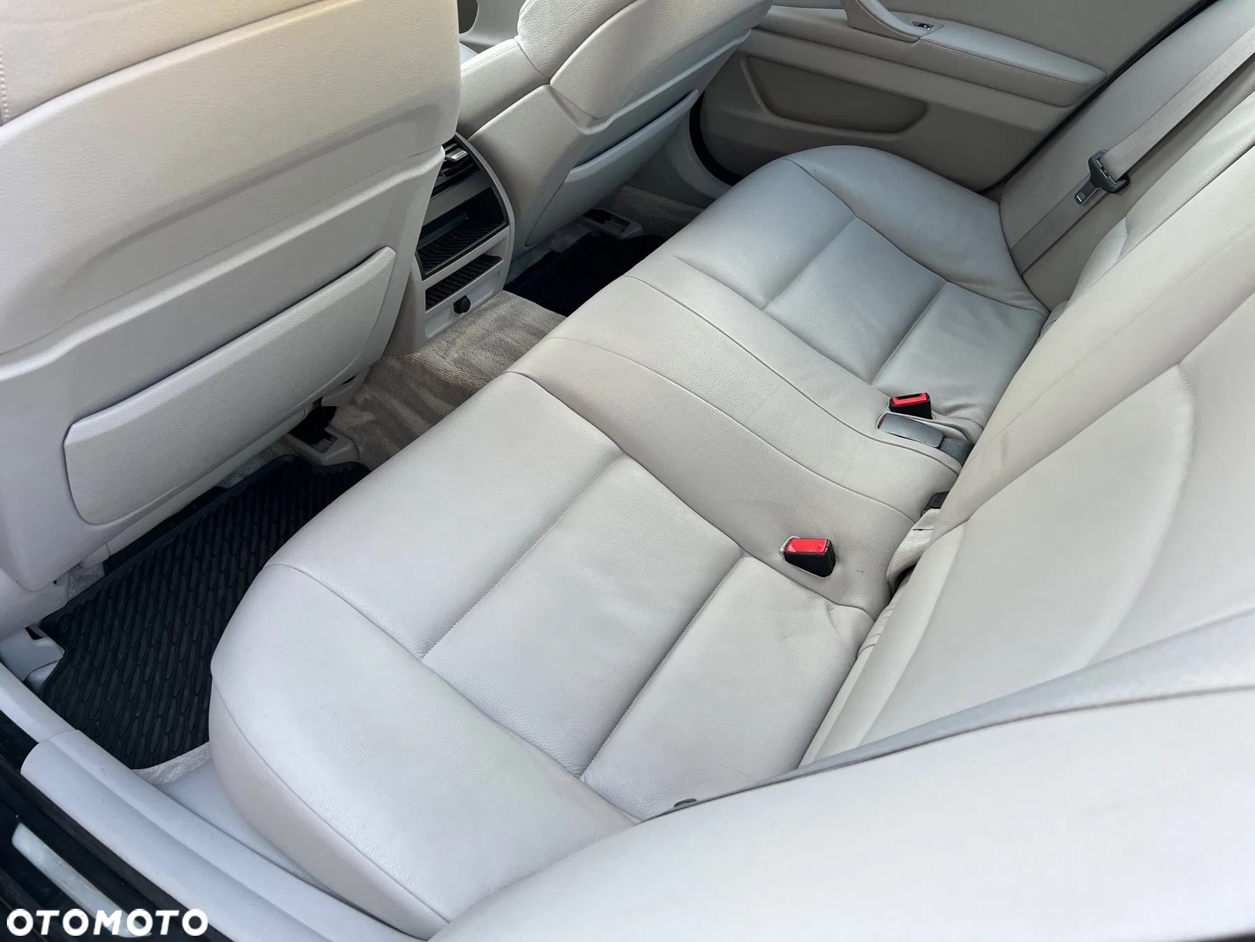 BMW Seria 5 523i Sport-Aut - 17