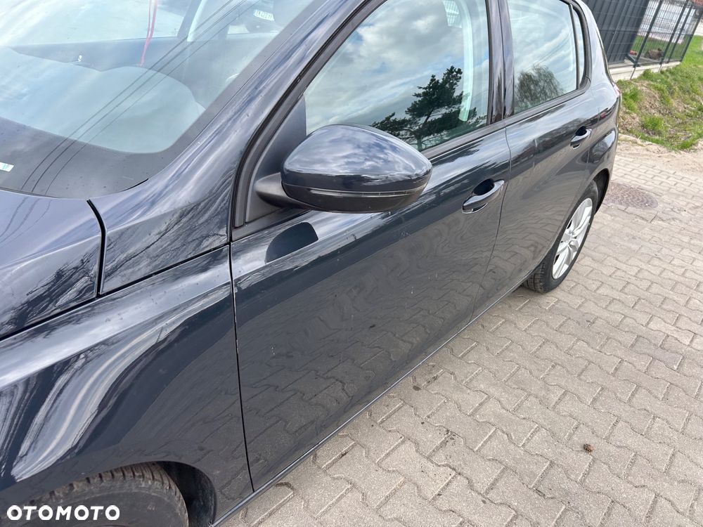 Peugeot 308 - 4