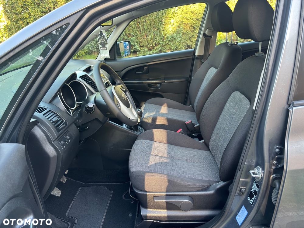 Kia Venga 1.4 CVVT Vision - 21