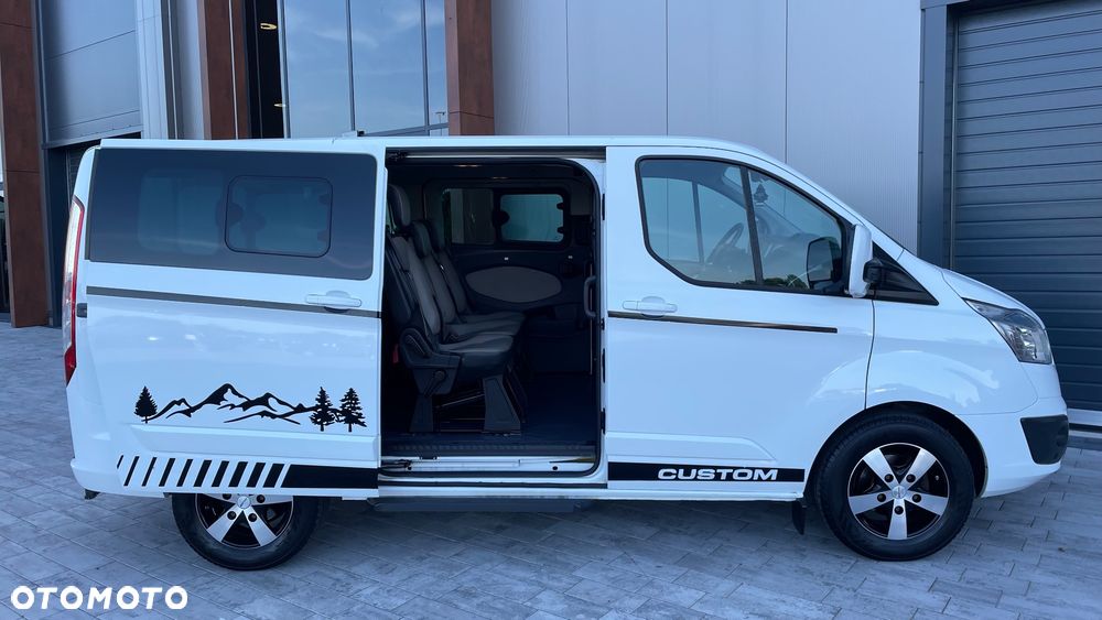 Ford Tourneo Custom - 3