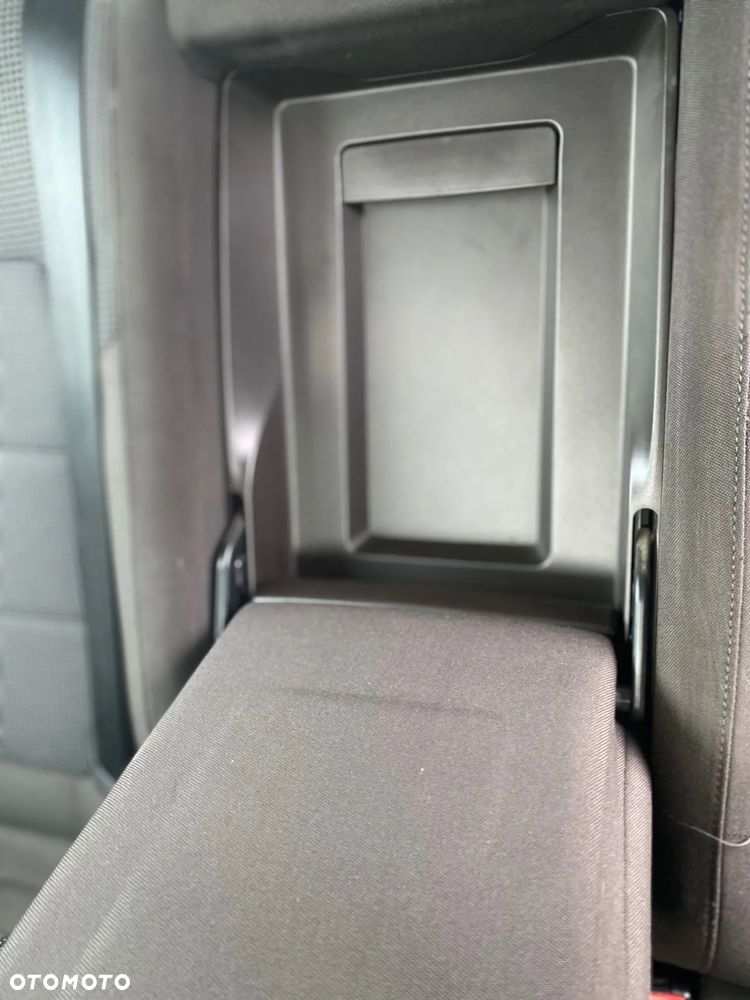 Volkswagen Passat 2.0 TDI Comfortline - 36