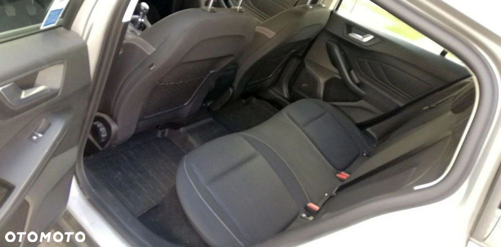 Ford Focus SW 1.0 EcoBoost Trend Edition - 23