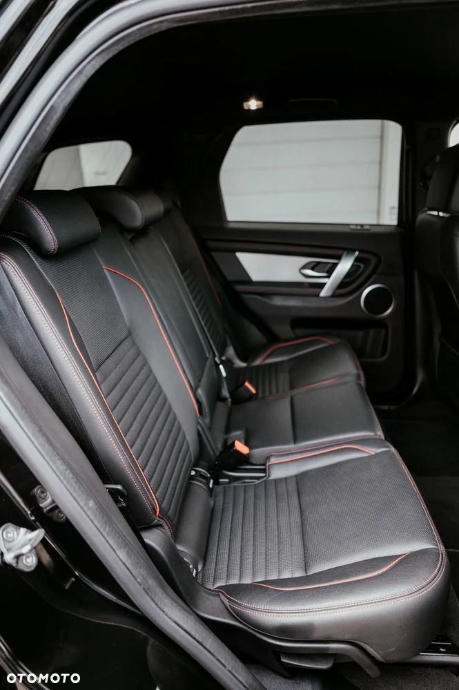 Land Rover Discovery Sport D165 Dynamic S - 30