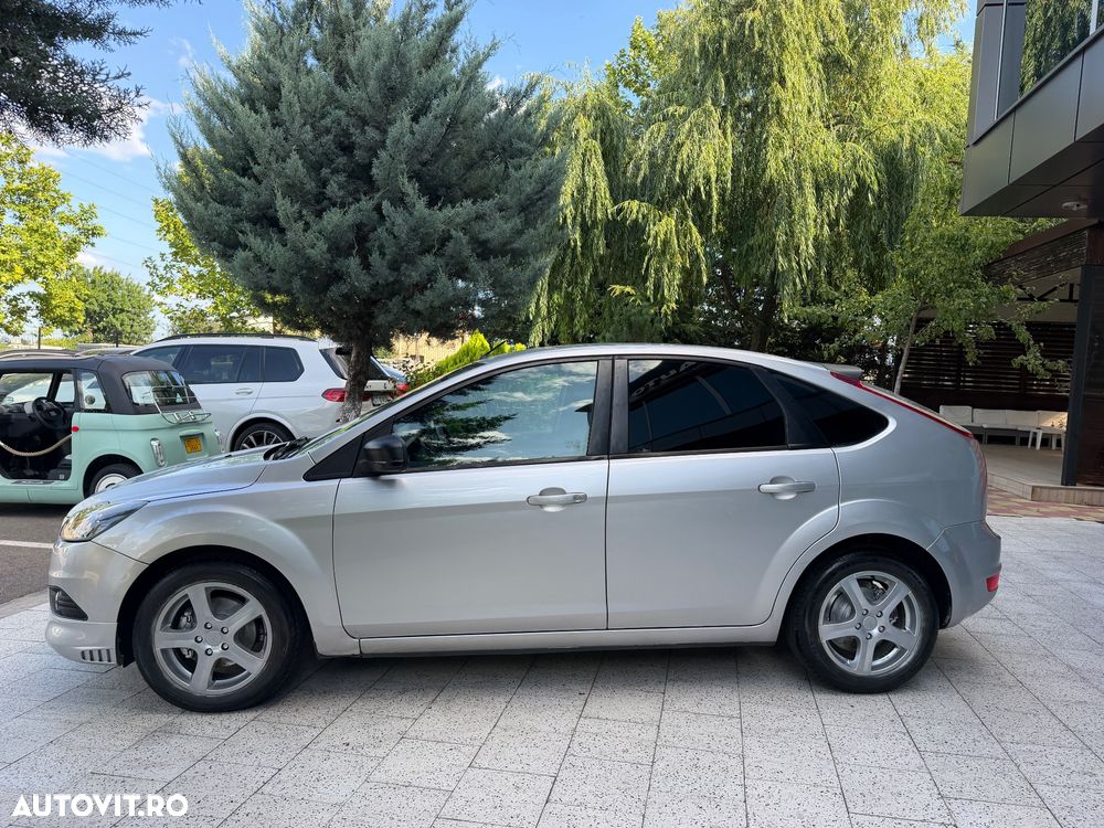 Ford Focus 1.6 Ti-VCT Anniversary - 12