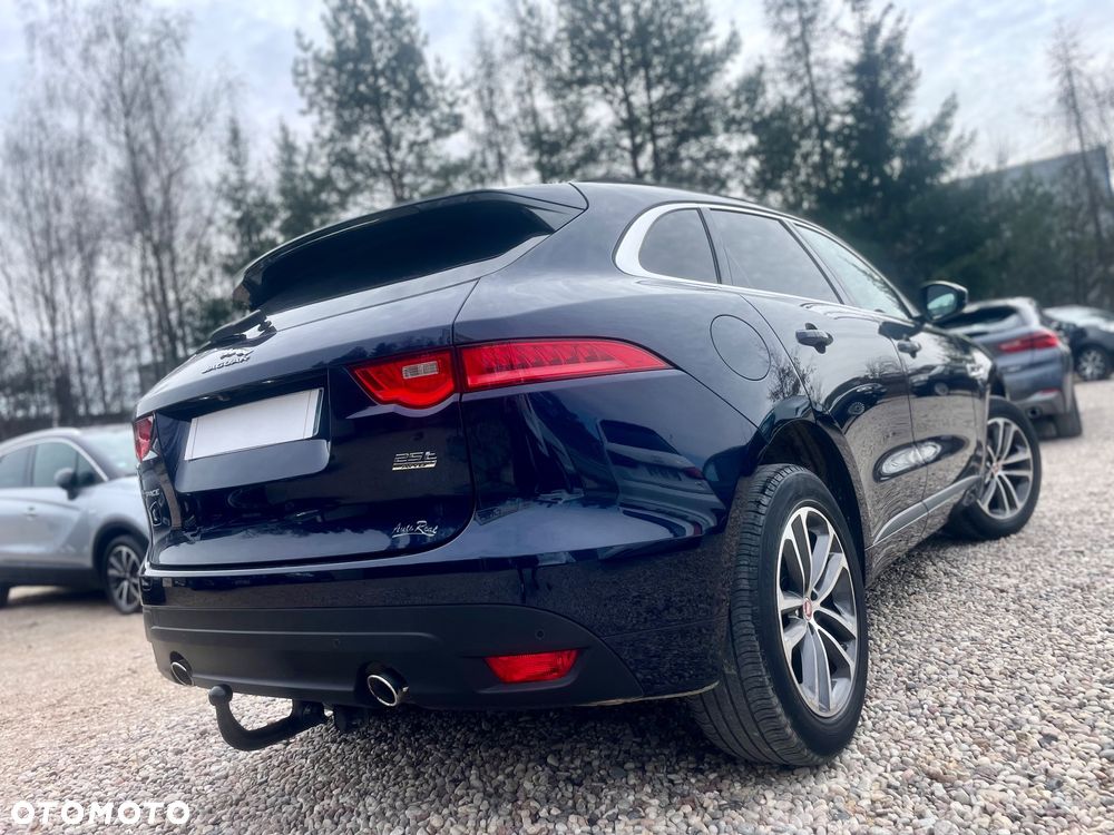 Jaguar F-Pace 25t AWD R-Sport - 6