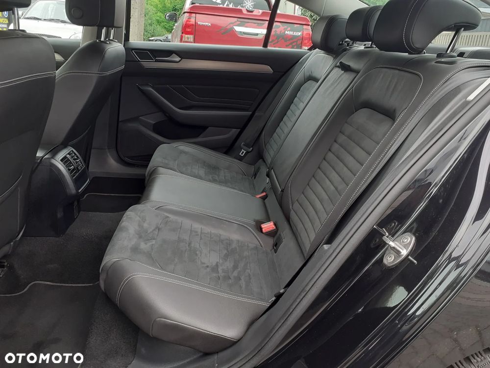 Volkswagen Passat 2.0 TSI Elegance DSG - 28